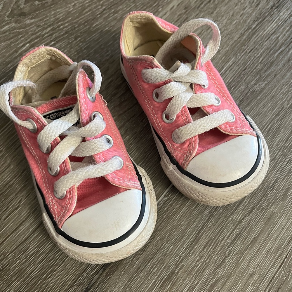 Baby girl Converse size 4c